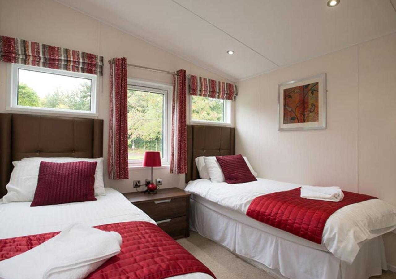 Lomond Woods Holiday Park 발로크 외부 사진